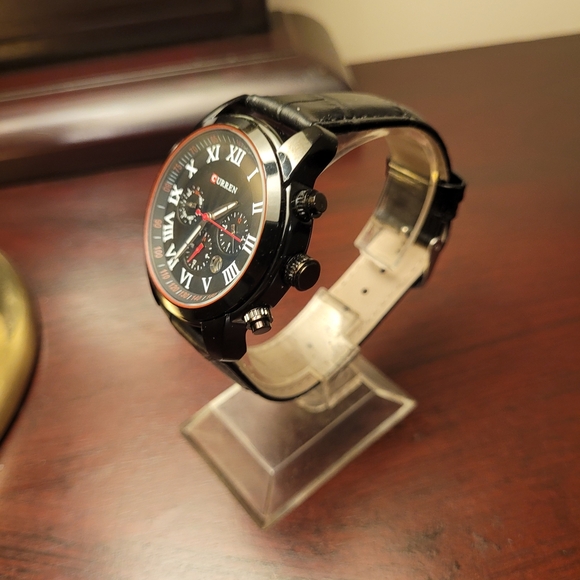 New Men's Curren Black Roman Dial Fashion Watch - Picture 2 of 3